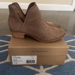 Lucky Tan Ankle Booties